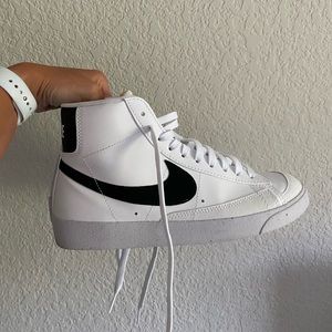 Brand new blazers mid 77 only worn once
